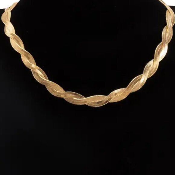 14K 7mm 18" Long Herringbone Chain Necklace - Picture 1 of 2